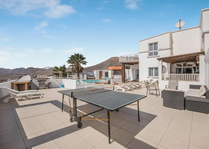 Βίλα Casa Nira *